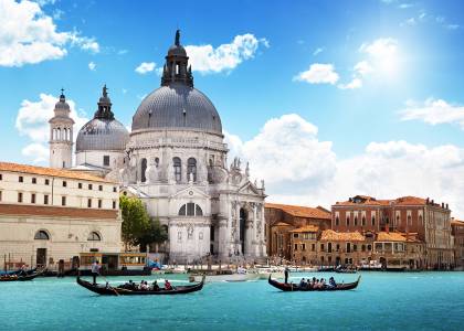 Canal Grande and Basilica di Santa Maria della Salute, Venice, Italy